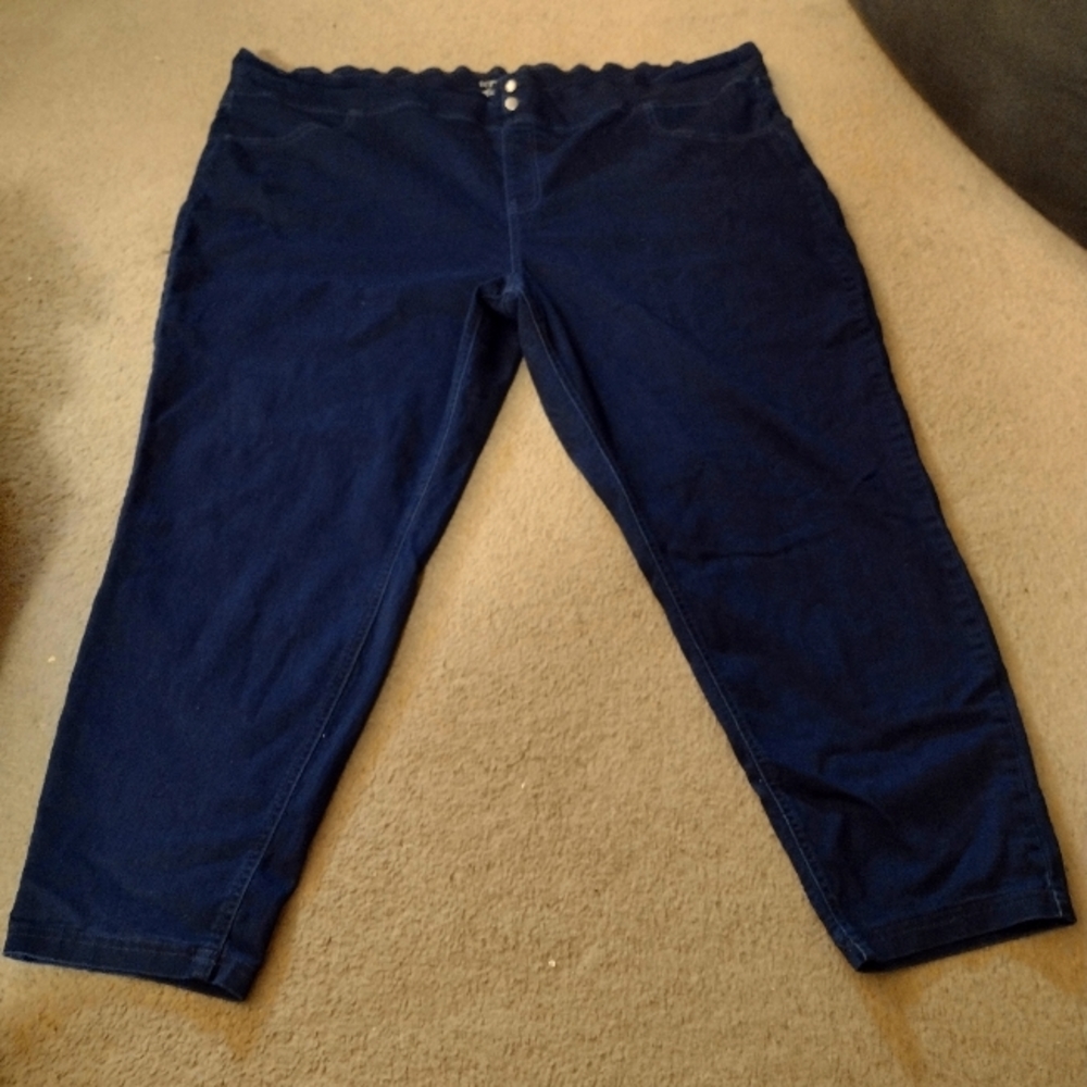 Blue Jean material pants.